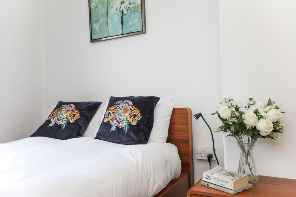 2 Bedroom Apartment In Waterloo Central London Exteriör bild