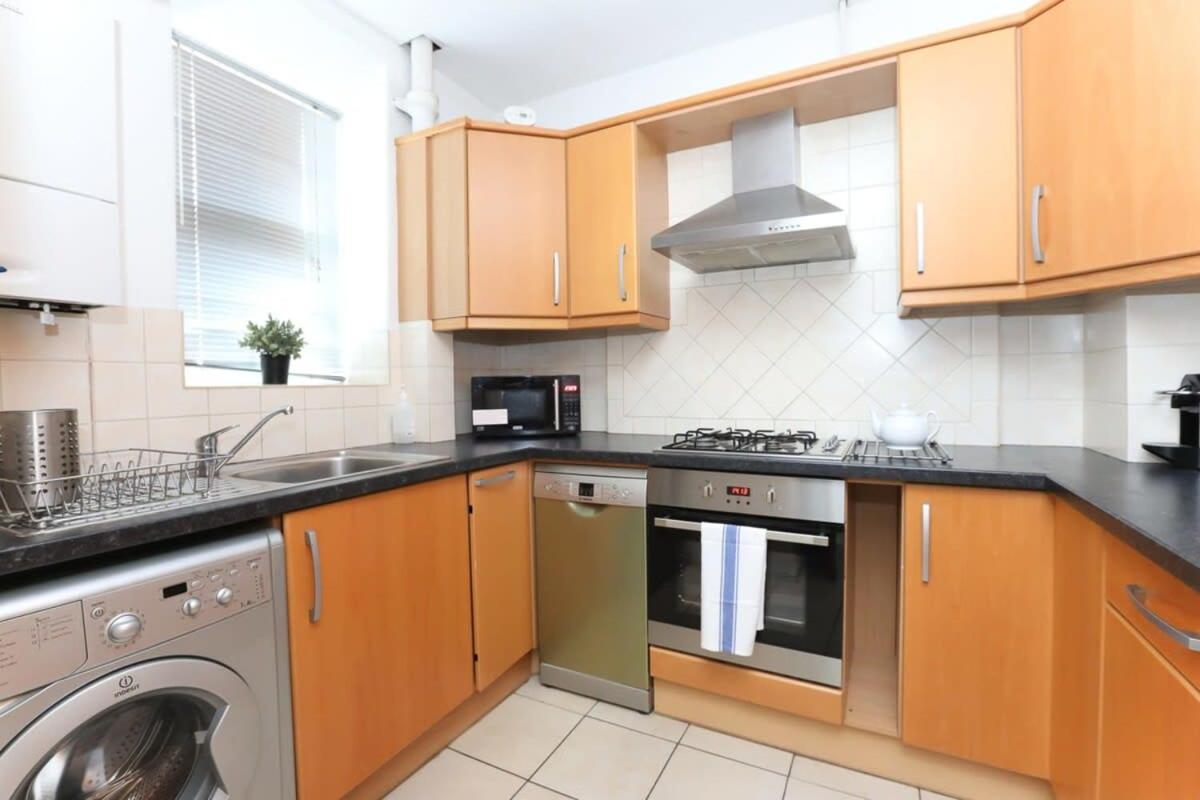 2 Bedroom Apartment In Waterloo Central London Exteriör bild
